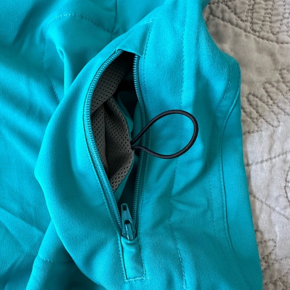 Outerknown Swim Trunks - Picture 7 of 7